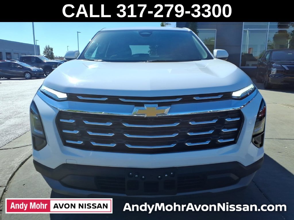 Used 2026 Chevrolet Equinox LT AWD/4WD image 3