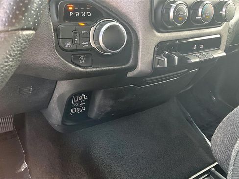 Used 2019 RAM 1500 Tradesman AWD/4WD image 31