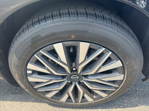 Used 2025 Nissan Altima 2.5 SV FWD image 5