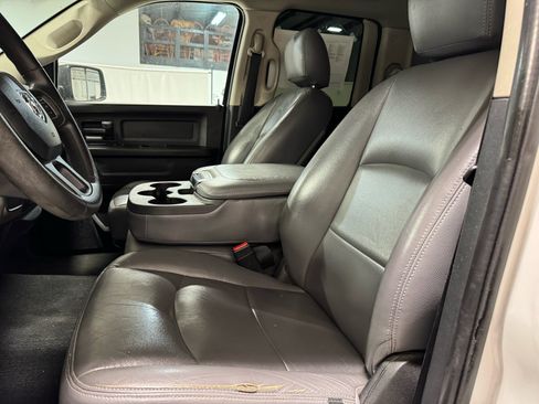 Used 2017 RAM 1500 Express image 25