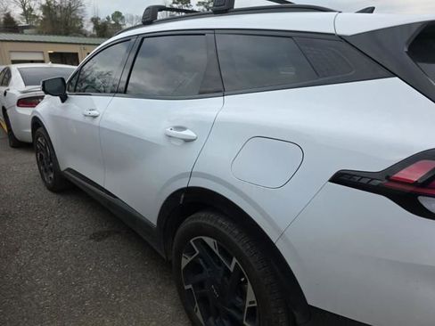 Used 2025 Kia Sportage SX image 19