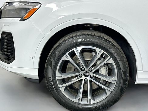 New 2026 Audi Q7 2.0T Premium AWD/4WD image 11