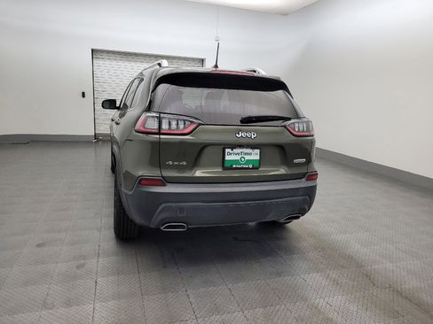 Used 2019 Jeep Cherokee Latitude w/ Cold Weather Group AWD/4WD image 6