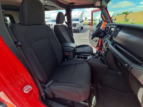 Used 2021 Jeep Wrangler Unlimited Sport AWD/4WD image 35