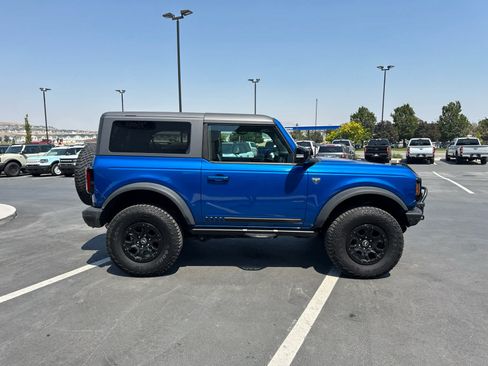 Certified 2021 Ford Bronco First Edition AWD/4WD image 6