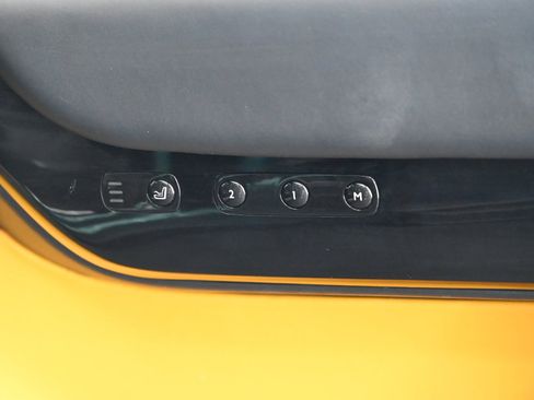 Used 2023 Rolls-Royce Cullinan image 20