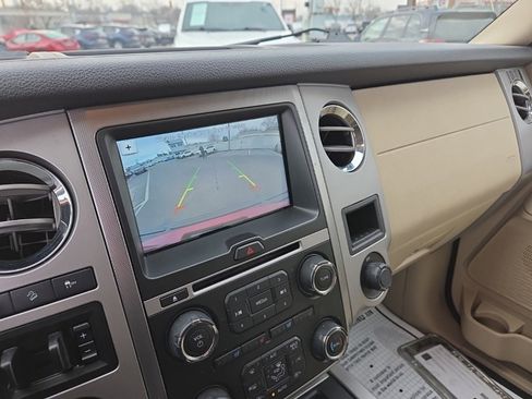Used 2016 Ford Expedition XLT w/ Equipment Group 202A image 30
