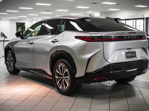 Certified 2023 Lexus RZ 450e Premium w/ Technology Package AWD/4WD image 8