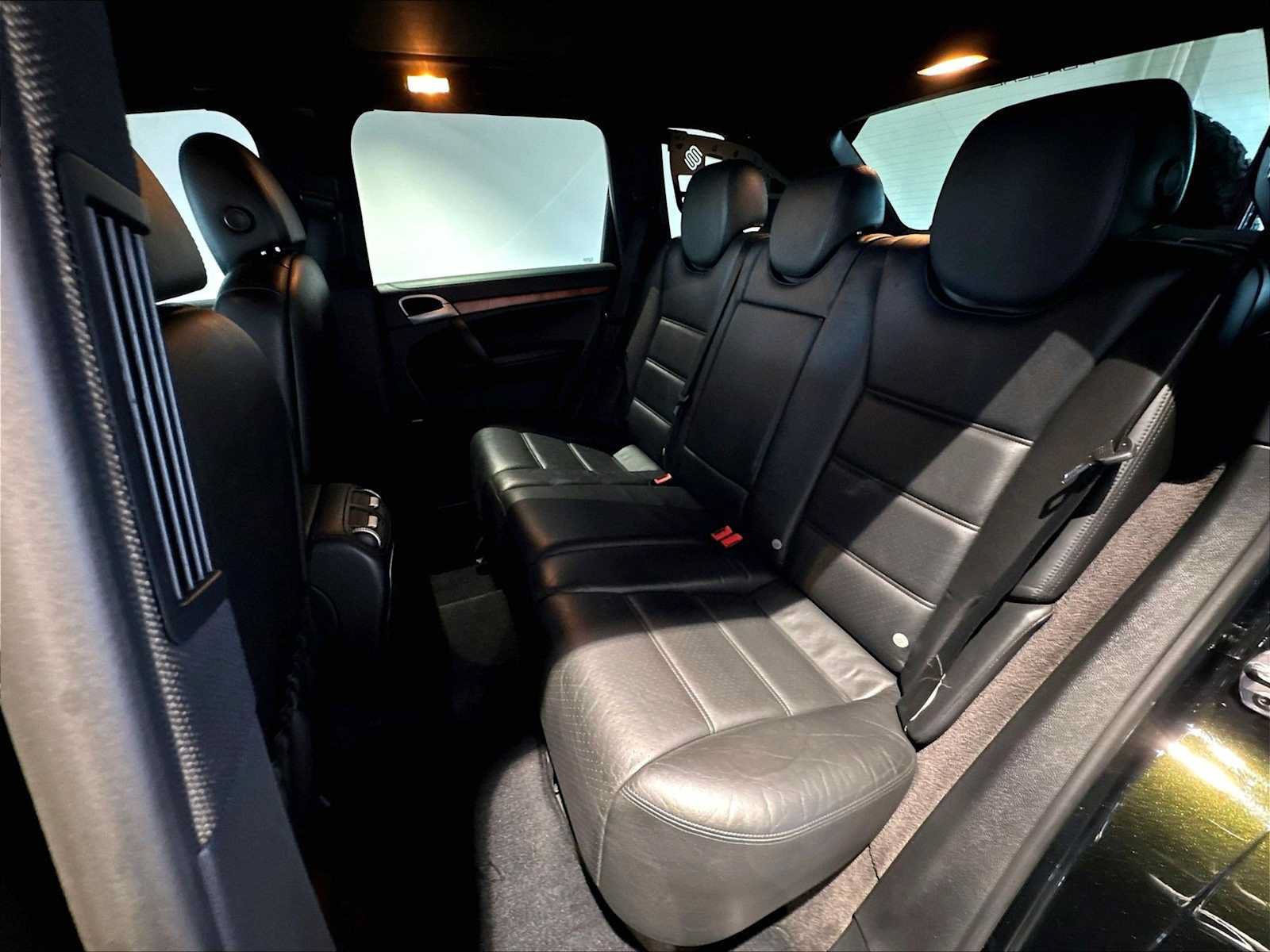 Used 2008 Porsche Cayenne S AWD/4WD image 32