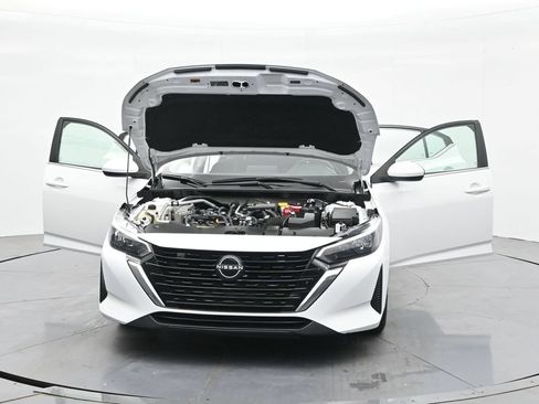 Used 2024 Nissan Sentra SV FWD image 48
