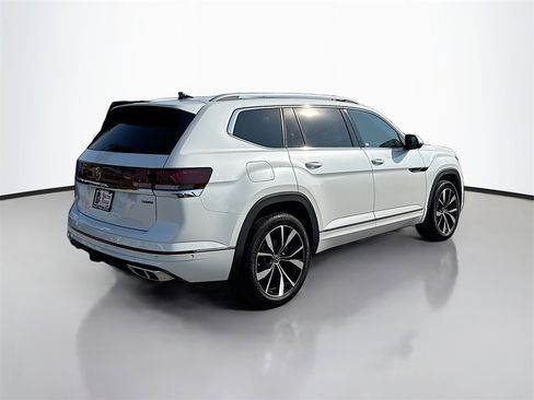 Used 2025 Volkswagen Atlas SEL Premium R-Line image 7