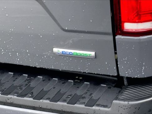 Used 2018 Ford F150 XL w/ Equipment Group 101A Mid image 9