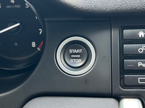 Used 2018 Land Rover Discovery Sport SE AWD/4WD image 25