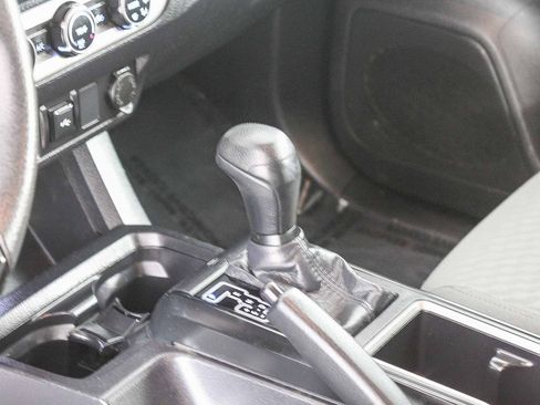 Used 2022 Toyota Tacoma SR w/ SR Convenience Package image 20