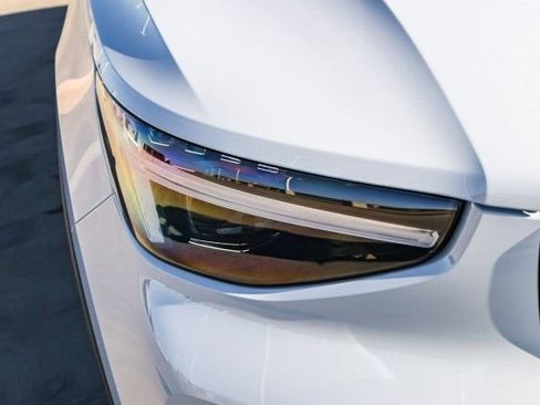 New 2026 Volvo XC40 B5 Plus w/ Protection Package Premier image 10