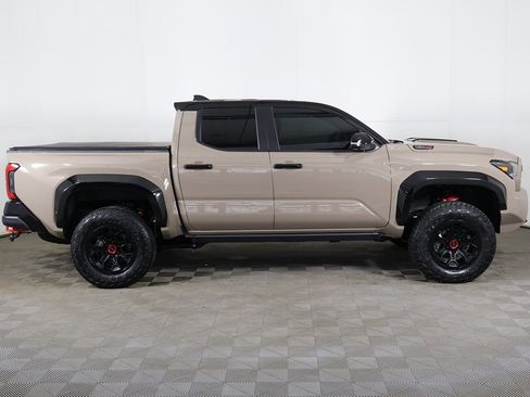 Used 2025 Toyota Tacoma TRD Pro image 19
