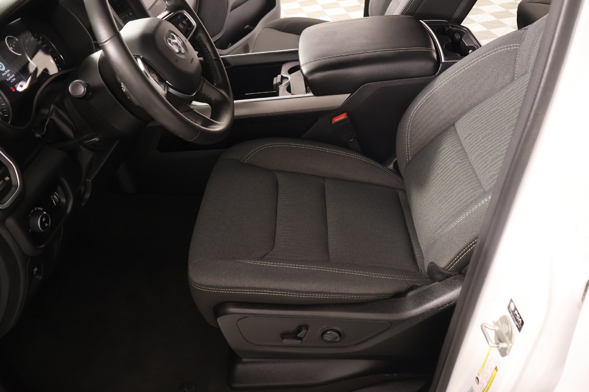 Used 2024 RAM 1500 Big Horn RWD image 11