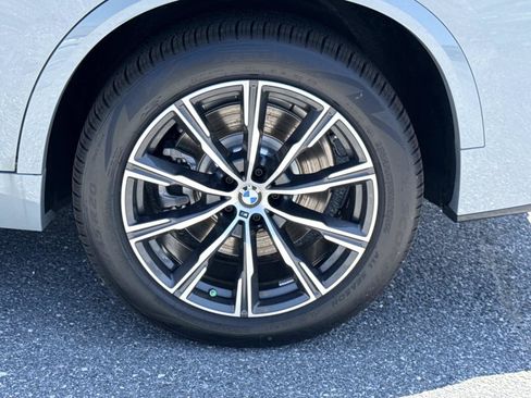 New 2026 BMW X5 xDrive50e w/ M Sport Package AWD/4WD image 12