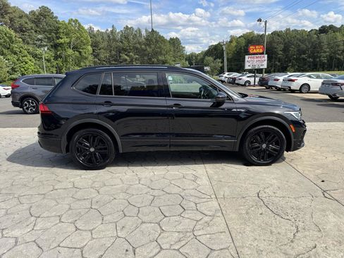 Used 2022 Volkswagen Tiguan SE R-Line AWD/4WD image 18