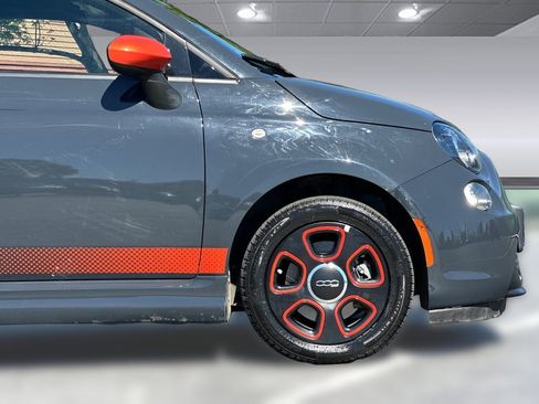 Used 2018 FIAT 500 e w/ Esport Package image 34