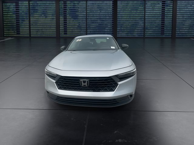 Used 2024 Honda Accord Sport image 3
