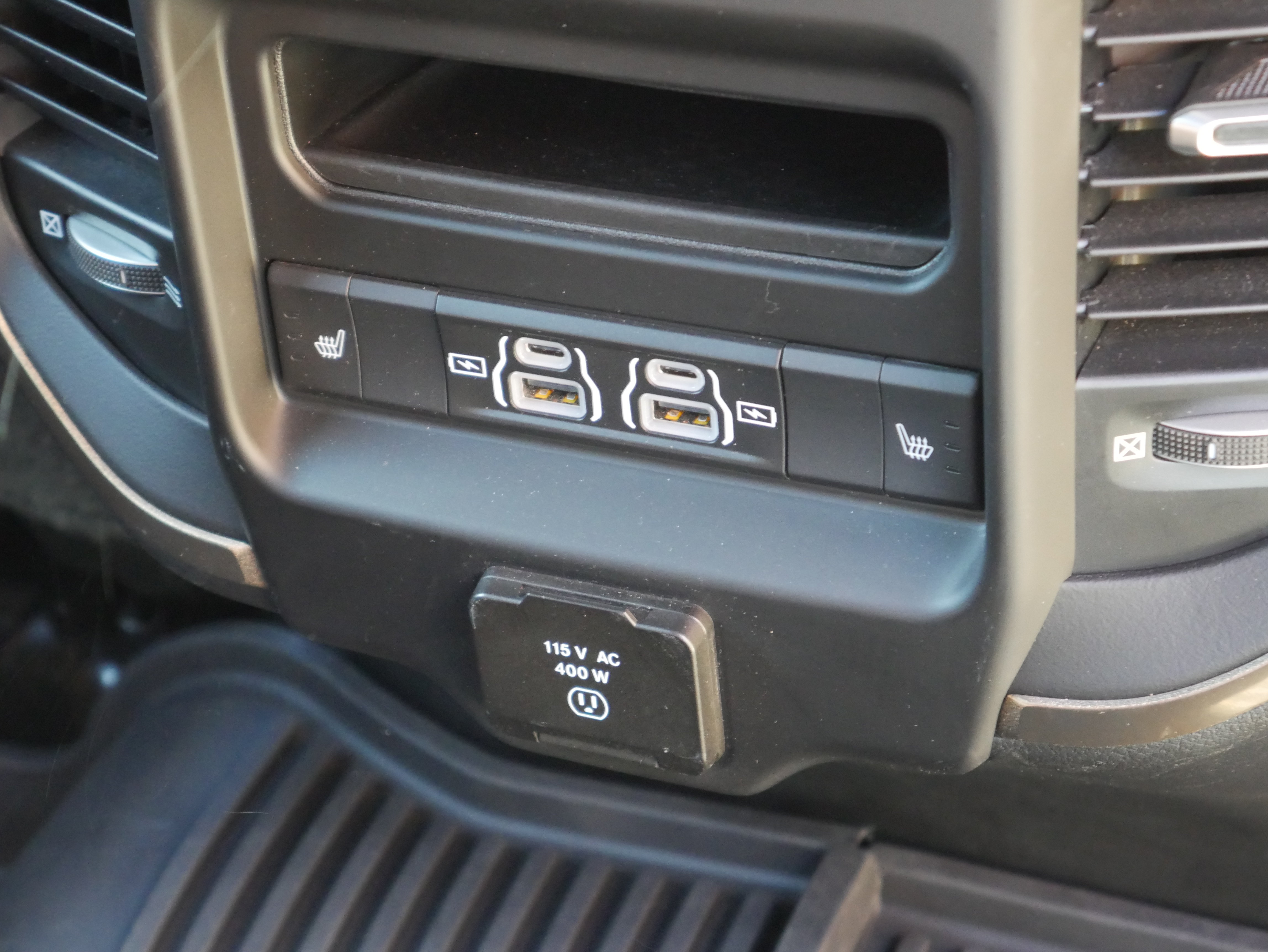 Used 2022 RAM 3500 Limited AWD/4WD image 39