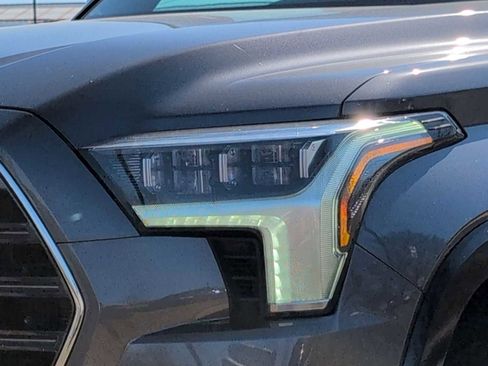 Used 2023 Toyota Sequoia Platinum image 11