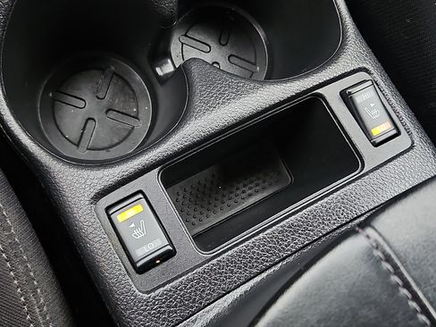 Certified 2020 Nissan Rogue SV w/ Premium Package image 23