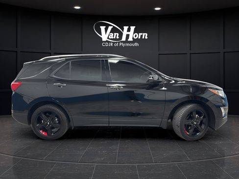 Used 2021 Chevrolet Equinox Premier w/ Redline Edition AWD/4WD image 8
