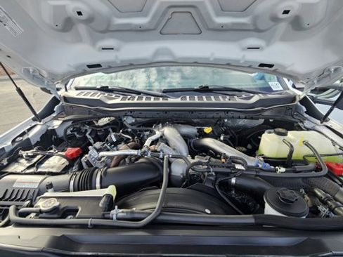 Used 2024 Ford F350 XLT image 12