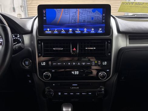 Used 2023 Lexus GX 460 Premium AWD/4WD image 18