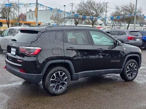 Used 2021 Jeep Compass Trailhawk w/ Convenience Group image 2