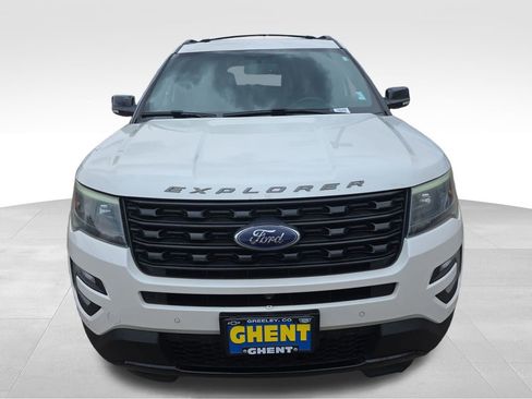 Used 2017 Ford Explorer Sport w/ Equipment Group 401A AWD/4WD image 8