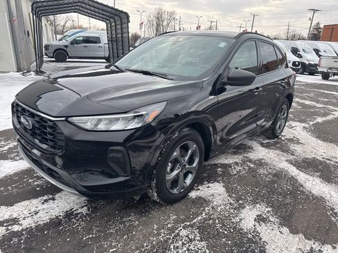 Used 2023 Ford Escape ST-Line w/ Tech Pack #1 image 14