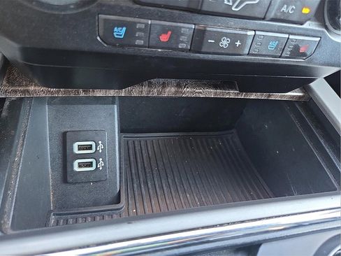 Used 2018 Ford F250 Lariat w/ Lariat Value Package image 16