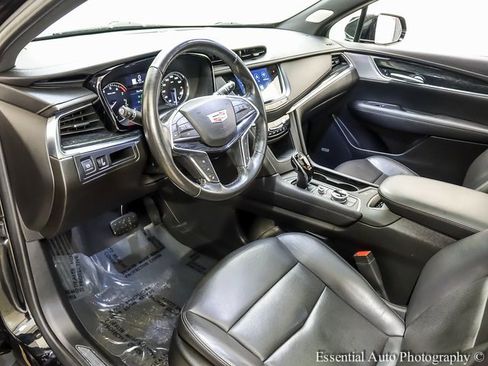 Used 2021 Cadillac XT5 Premium Luxury w/ LPO, Floor Liner Package image 3