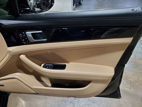 Used 2018 Porsche Panamera Turbo AWD/4WD image 53