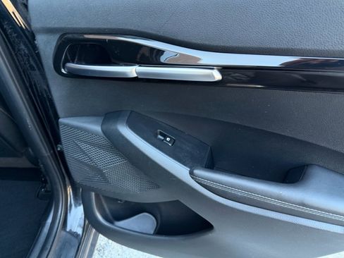 Used 2022 Kia Seltos EX image 20