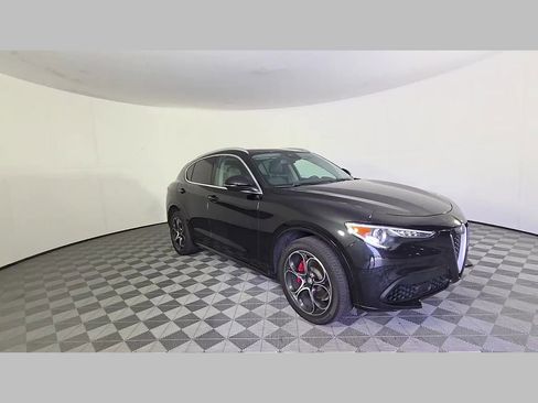 Used 2020 Alfa Romeo Stelvio Ti w/ Active Blind Spot Package AWD/4WD image 34