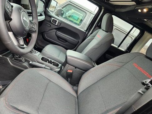 New 2025 Jeep Wrangler Unlimited Rubicon w/ XTREMEE 35" Tire Package image 11