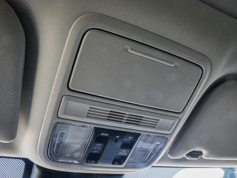 Used 2026 Honda Odyssey EX-L image 25