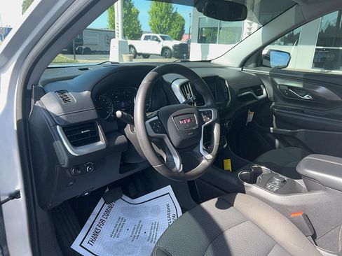 Used 2022 GMC Terrain SLE w/ Driver Convenience Package AWD/4WD image 18