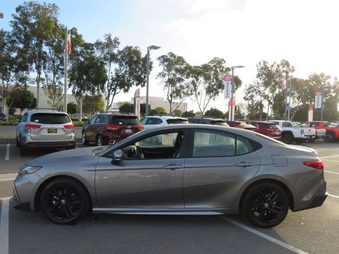 Certified 2026 Toyota Camry SE image 7