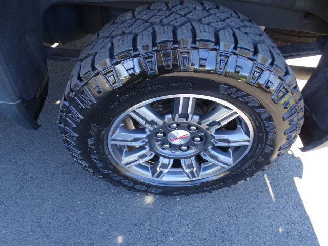 Certified 2024 GMC Sierra 1500 AT4 w/ Technology Package AWD/4WD image 29