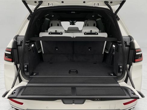 New 2026 BMW X7 xDrive40i AWD/4WD image 7