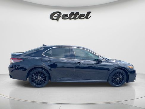 Used 2023 Toyota Camry XSE FWD image 4