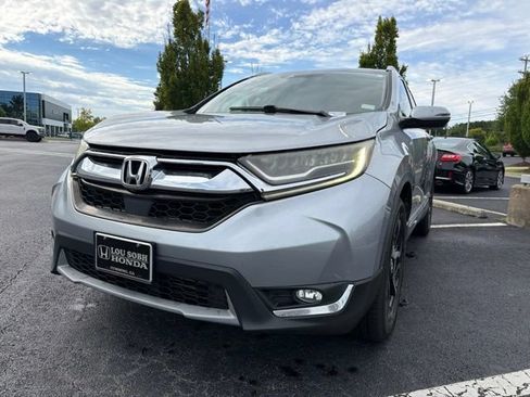 Used 2017 Honda CR-V Touring image 2