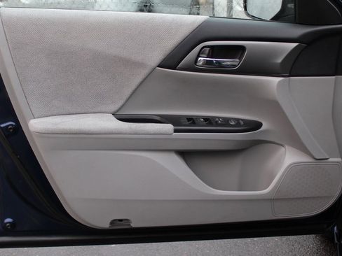 Used 2013 Honda Accord LX image 16