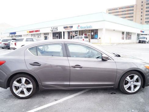 Used 2013 Acura ILX w/ Technology Package image 13