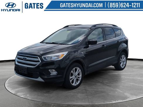 Used 2018 Ford Escape SE AWD/4WD image 5